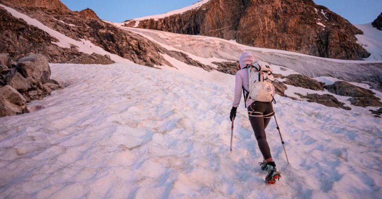 crampons vs microspikes