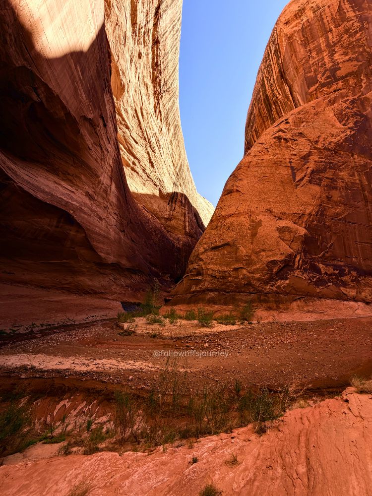 best hikes in hanksville utah