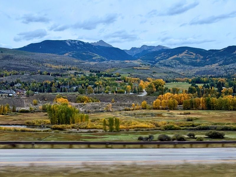 fall colors in edwards colorado