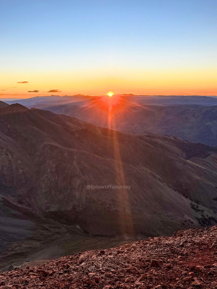 sunrise from redcloud peak colorado 14er